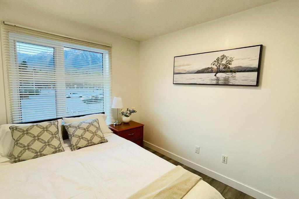 Unit #204 Cozy Mountain View 2Br In Canmore Downtown Apartment ภายนอก รูปภาพ