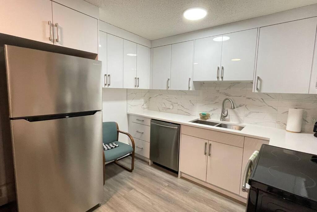 Unit #204 Cozy Mountain View 2Br In Canmore Downtown ภายนอก รูปภาพ